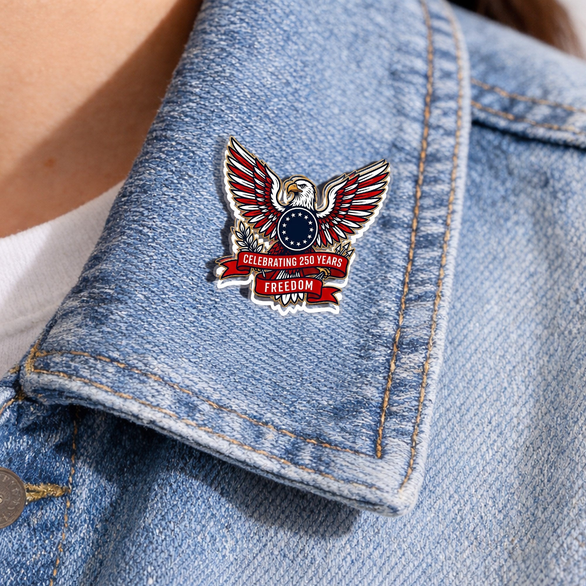 USA 250 Years Freedom Eagle Acrylic Pin – Gold Brooch Accessory for Jackets, Hats & Bags
